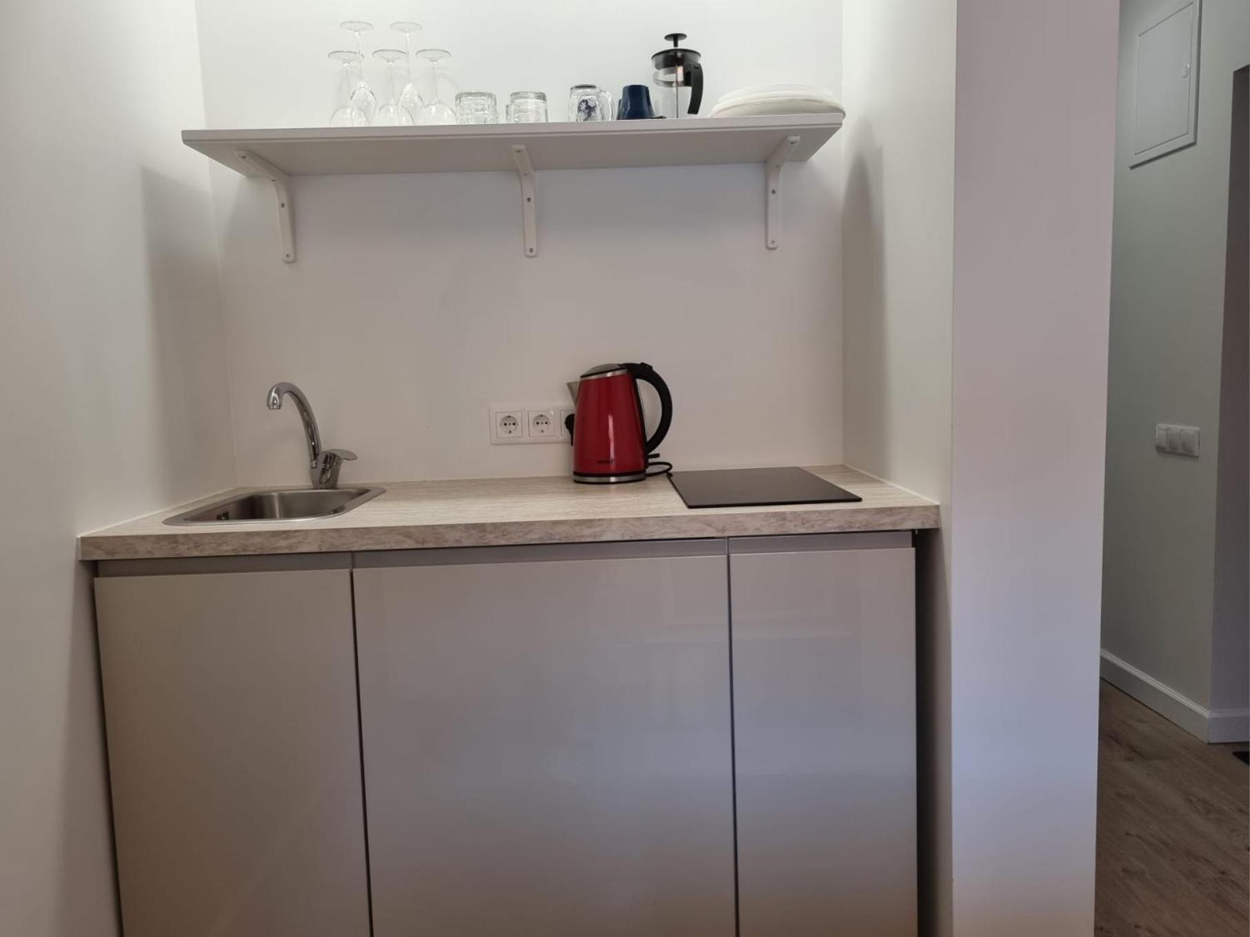 Apartment, New Renovated In Quiet Center With Balcony With Parking