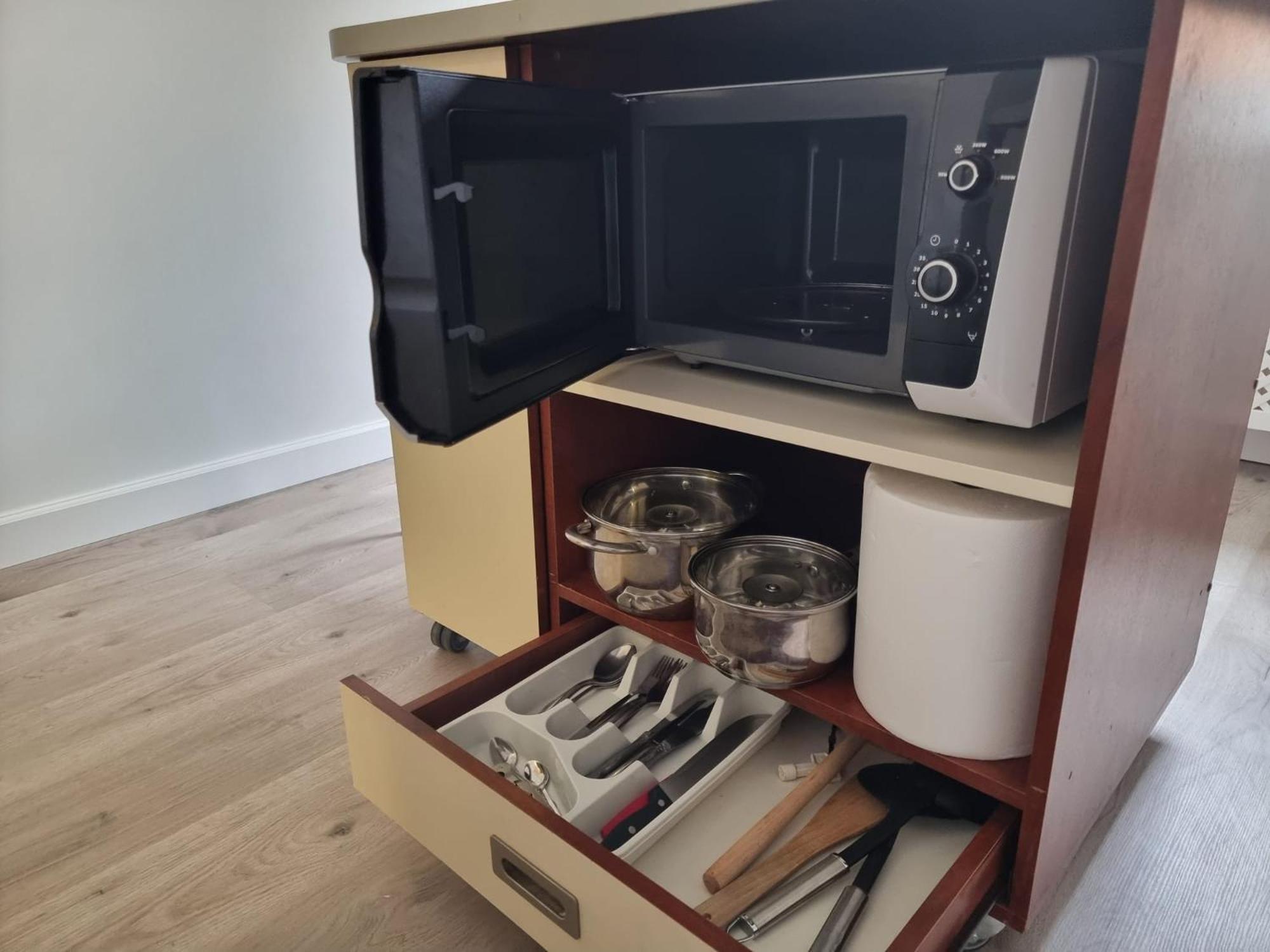 Apartment, New Renovated In Quiet Center With Balcony With Parking Căn hộ Riga